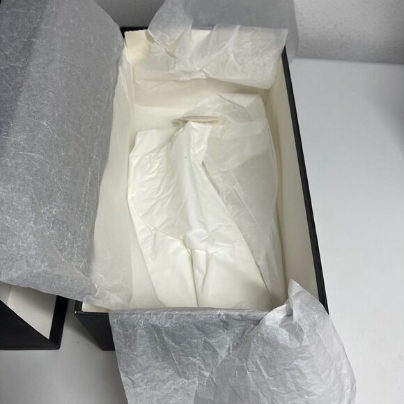 Authentic Gucci Classic Black & White Empty Shoe Storage Gift Box 14.5 x 8 x 5” - Picture 4 of 12